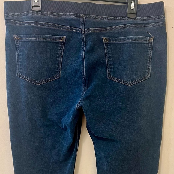 Lei’s Pull On Jogger Jeans XL Dark Wash Stretch Denim - Picture 3 of 11